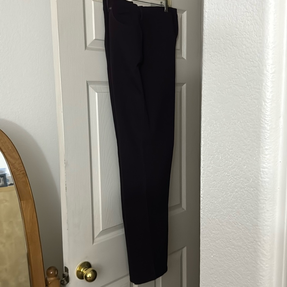 Gloria Vanderbilt jeans.  Great Condition.  Purple/plum color